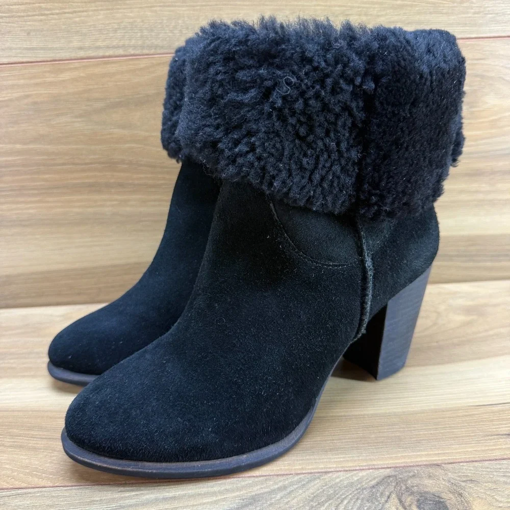 UGG Charlee Heeled Bootie Womens 7 Black Suede Zip Stacked Heel Festival Chic